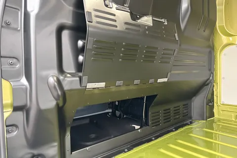 DC75CZM Volkswagen Transporter T28 Panel Van Commerce Pro SWB 150 PS 2.0 TDI 8sp Automatic - 19' Alloys Thumbnail #31