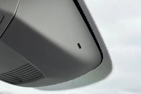 DC75AVO Volkswagen Crafter CR35 Panel van Commerce Plus LWB 140 PS 2.0 TDI 6sp Manual FWD - MY25/Rear Thumbnail #34