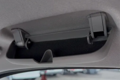 DC75CZM Volkswagen Transporter T28 Panel Van Commerce Pro SWB 150 PS 2.0 TDI 8sp Automatic - 19' Alloys Thumbnail #35