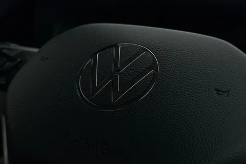 DC75CZM Volkswagen Transporter T28 Panel Van Commerce Pro SWB 150 PS 2.0 TDI 8sp Automatic - 19' Alloys Thumbnail #41