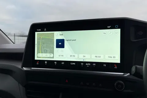 DC75CZM Volkswagen Transporter T28 Panel Van Commerce Pro SWB 150 PS 2.0 TDI 8sp Automatic - 19' Alloys Thumbnail #44