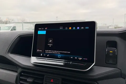 DC75AVO Volkswagen Crafter CR35 Panel van Commerce Plus LWB 140 PS 2.0 TDI 6sp Manual FWD - MY25/Rear Thumbnail #48