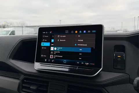 DC75AVO Volkswagen Crafter CR35 Panel van Commerce Plus LWB 140 PS 2.0 TDI 6sp Manual FWD - MY25/Rear Thumbnail #49