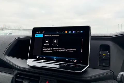 DC75AVO Volkswagen Crafter CR35 Panel van Commerce Plus LWB 140 PS 2.0 TDI 6sp Manual FWD - MY25/Rear Thumbnail #51