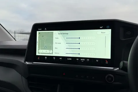 DC75CZM Volkswagen Transporter T28 Panel Van Commerce Pro SWB 150 PS 2.0 TDI 8sp Automatic - 19' Alloys Thumbnail #50