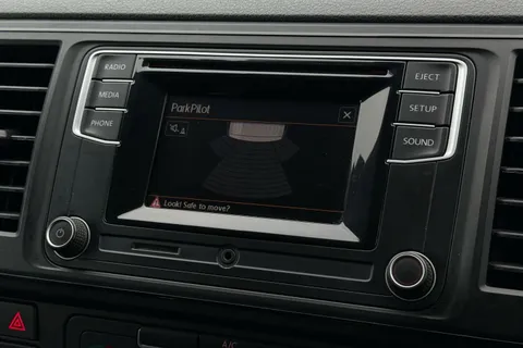 BV67FWR Volkswagen Transporter 2.0 TDI BMT 102 Highline 4 Berth Camper Conversion Euro 6 Thumbnail #55