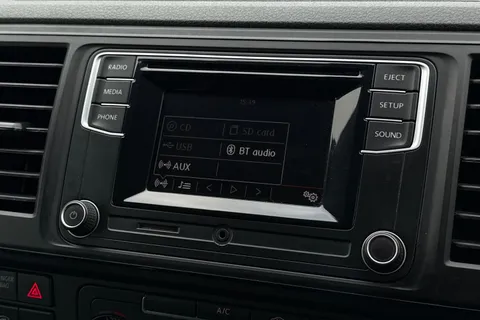 BV67FWR Volkswagen Transporter 2.0 TDI BMT 102 Highline 4 Berth Camper Conversion Euro 6 Thumbnail #57