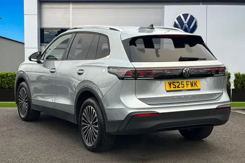 YS25FWK Volkswagen Tiguan 1.5 eTSI 150 Match 5dr DSG Thumbnail #3