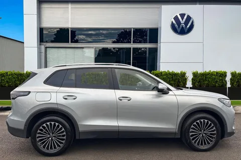 YS25FWK Volkswagen Tiguan 1.5 eTSI 150 Match 5dr DSG Thumbnail #4