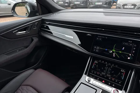  Audi RS Q8 4.0 TFSI V8 Performance Carbon Vorsprung Tiptronic quattro Euro 6 (s/s) 5dr Thumbnail #20