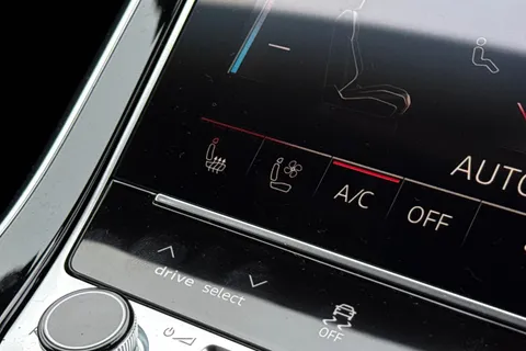  Audi RS Q8 4.0 TFSI V8 Performance Carbon Vorsprung Tiptronic quattro Euro 6 (s/s) 5dr Thumbnail #46