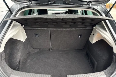 EY67NKA SEAT Leon 1.4 EcoTSI FR Technology DSG Euro 6 (s/s) 5dr Thumbnail #8