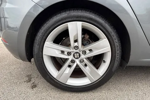 EY67NKA SEAT Leon 1.4 EcoTSI FR Technology DSG Euro 6 (s/s) 5dr Thumbnail #11