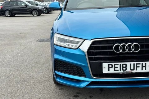 29 of 62 for Audi Q3 2.0 TDI S line Edition Euro 6 (s/s) 5dr