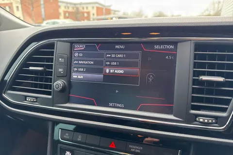 EY67NKA SEAT Leon 1.4 EcoTSI FR Technology DSG Euro 6 (s/s) 5dr Thumbnail #49