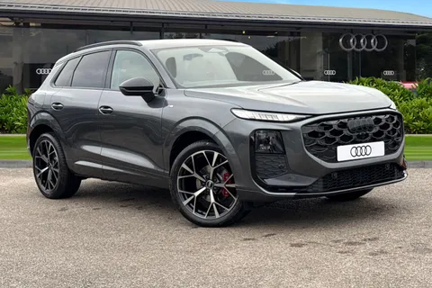  Audi Q3 1.5 TFSI Edition 1 S Tronic Euro 6 (s/s) 5dr Thumbnail #2