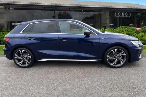  Audi A3 1.5 TFSI 150 S Line 5dr S Tronic Thumbnail #3