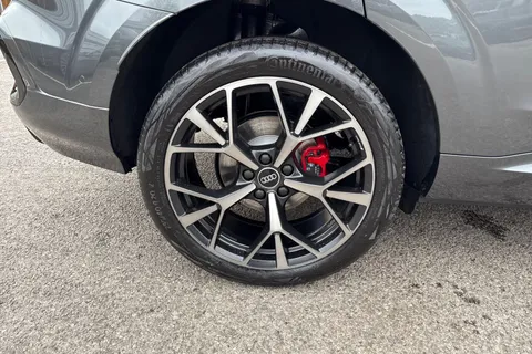  Audi Q3 1.5 TFSI Edition 1 S Tronic Euro 6 (s/s) 5dr Thumbnail #10