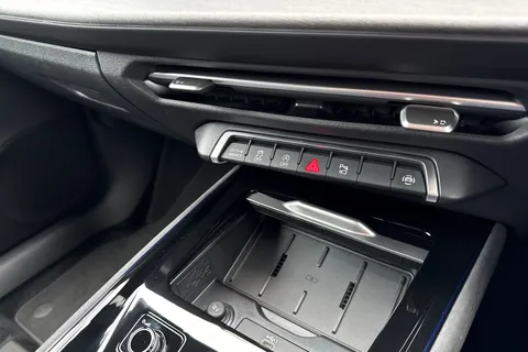  Audi Q3 1.5 TFSI Edition 1 S Tronic Euro 6 (s/s) 5dr Thumbnail #50