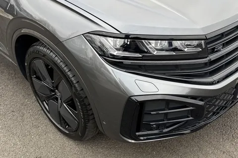 YN75WJU Volkswagen Touareg 3.0 V6 TDI 4Motion 286 Black Edition 5dr Tip Auto, *TOW BAR, ALL WHEEL STEE Thumbnail #10