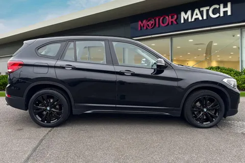 LL70RNE BMW X1 2.0 20i Sport DCT sDrive Euro 6 (s/s) 5dr Thumbnail #4