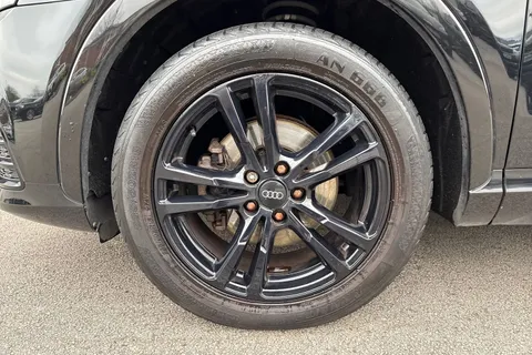 12 of 64 for Audi Q3 2.0 TDI S line Euro 6 (s/s) 5dr