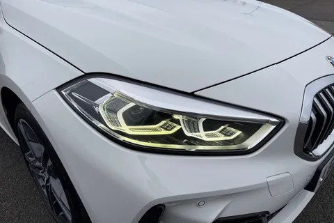 LG20OOY BMW 1 Series 1.5 116d M Sport Euro 6 (s/s) 5dr Thumbnail #9