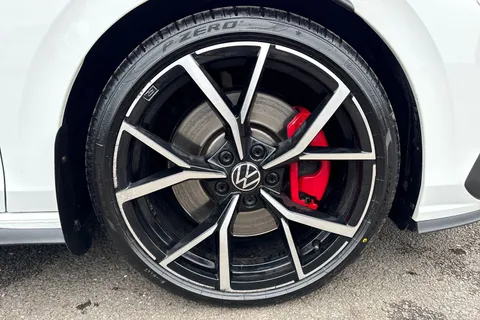 PX22YYO Volkswagen Golf 2.0 TSI GTI 5dr DSG ⭐Winter pack,  19' 'Estoril' Alloys⭐ Thumbnail #11