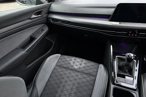 15 of 55 for Volkswagen Golf 1.5 TSI R-Line Euro 6 (s/s) 5dr