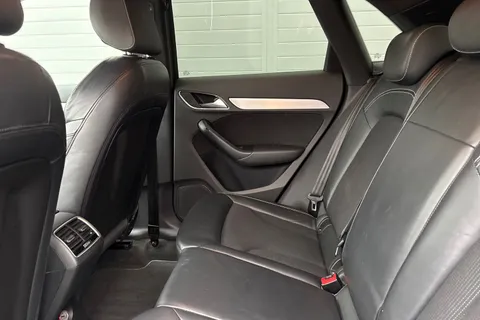 37 of 64 for Audi Q3 2.0 TDI S line Euro 6 (s/s) 5dr