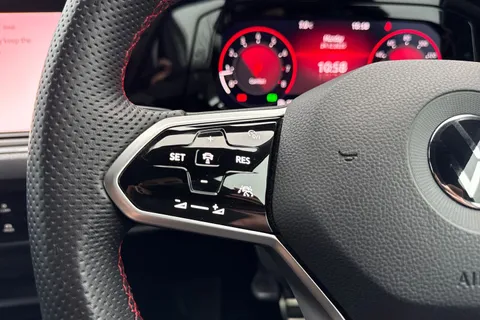 PX22YYO Volkswagen Golf 2.0 TSI GTI 5dr DSG ⭐Winter pack,  19' 'Estoril' Alloys⭐ Thumbnail #45