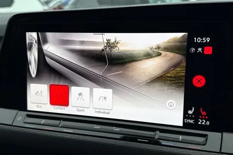 PX22YYO Volkswagen Golf 2.0 TSI GTI 5dr DSG ⭐Winter pack,  19' 'Estoril' Alloys⭐ Thumbnail #48