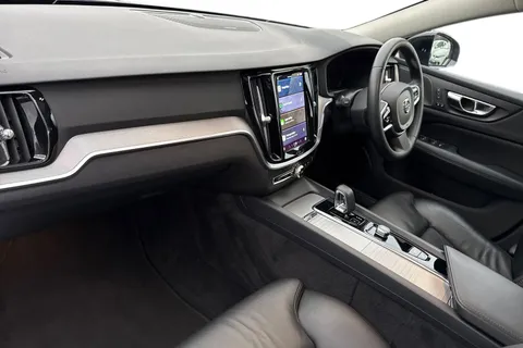 YM72KPF Volvo S60 2.0 B5 MHEV Ultimate Auto Euro 6 (s/s) 4dr Thumbnail #14