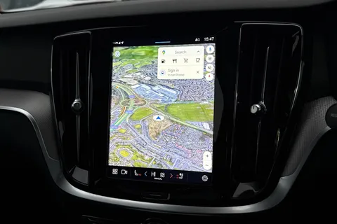 YM72KPF Volvo S60 2.0 B5 MHEV Ultimate Auto Euro 6 (s/s) 4dr Thumbnail #16