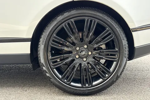 HJ71RMO Land Rover Range Rover 3.0 D350 Autobiography 5dr Thumbnail #38