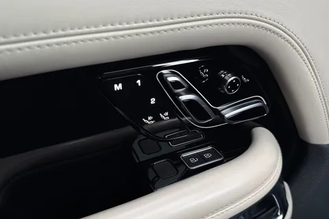 HJ71RMO Land Rover Range Rover 3.0 D350 Autobiography 5dr Thumbnail #44