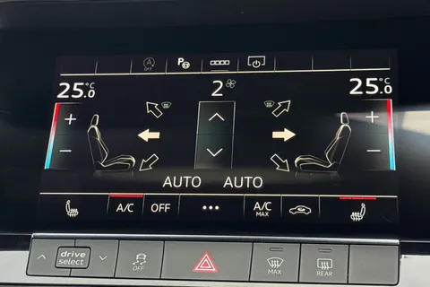 PK22EHJ Audi A6 40 TDI Quattro Black Edition 5dr S Tronic Thumbnail #21