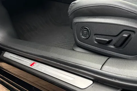 PK22EHJ Audi A6 40 TDI Quattro Black Edition 5dr S Tronic Thumbnail #31