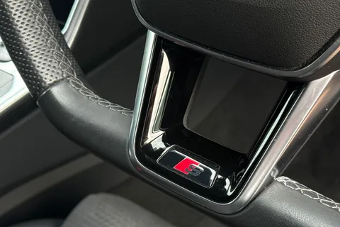 PK22EHJ Audi A6 40 TDI Quattro Black Edition 5dr S Tronic Thumbnail #46