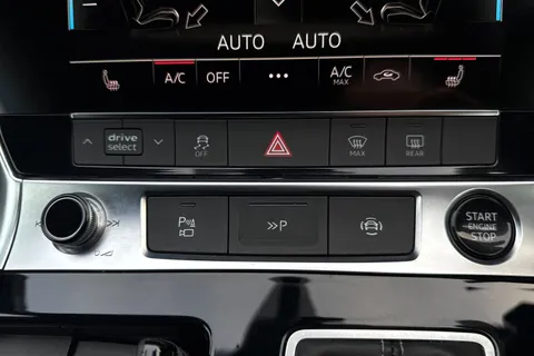 PK22EHJ Audi A6 40 TDI Quattro Black Edition 5dr S Tronic Thumbnail #58