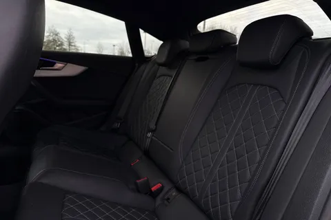 DE71SBU Audi A5 S5 TDI 341 Quattro 5dr Tiptronic Thumbnail #18