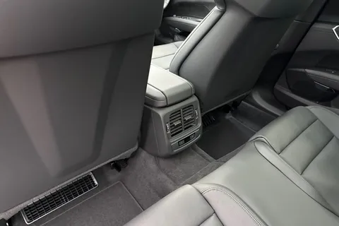 Audi e-tron GT 370kW 105kWh Quattro 4dr Auto Thumbnail #46