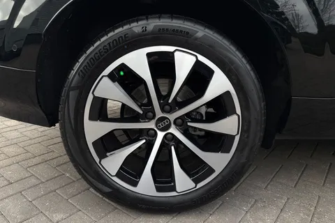  Audi Q3 1.5 TFSI S line S Tronic Euro 6 (s/s) 5dr Thumbnail #11