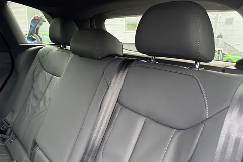  Audi Q3 1.5 TFSI S line S Tronic Euro 6 (s/s) 5dr Thumbnail #19