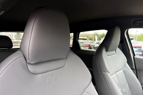  Audi Q3 1.5 TFSI S line S Tronic Euro 6 (s/s) 5dr Thumbnail #24