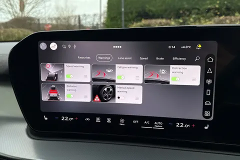  Audi Q3 1.5 TFSI S line S Tronic Euro 6 (s/s) 5dr Thumbnail #40