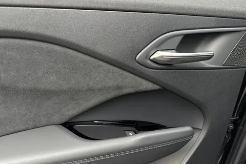  Audi Q3 1.5 TFSI S line S Tronic Euro 6 (s/s) 5dr Thumbnail #43