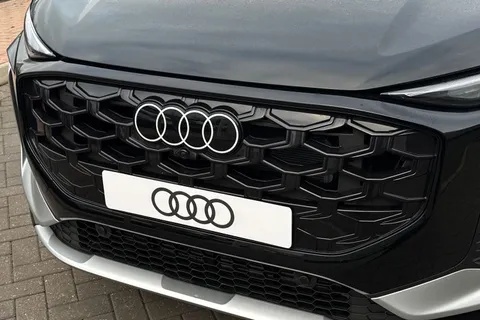  Audi Q3 1.5 TFSI S line S Tronic Euro 6 (s/s) 5dr Thumbnail #48