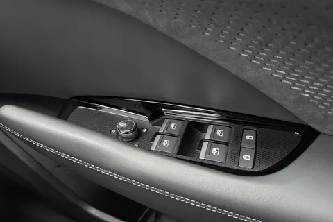  Audi Q3 1.5 TFSI S line S Tronic Euro 6 (s/s) 5dr Thumbnail #60