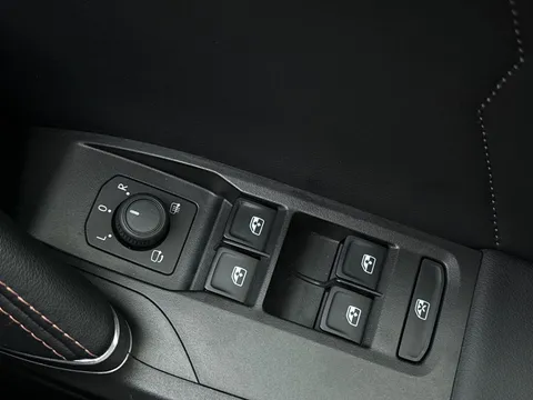 KN74LGZ CUPRA Formentor 1.4 eHybrid 204 V2 5dr DSG Thumbnail #18